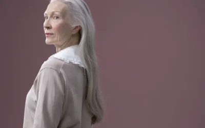 Cheveux Gris : la Transition qui Affole la Mode en 2026 (le Guide qu&rsquo;on Ne Vous Donne Jamais)